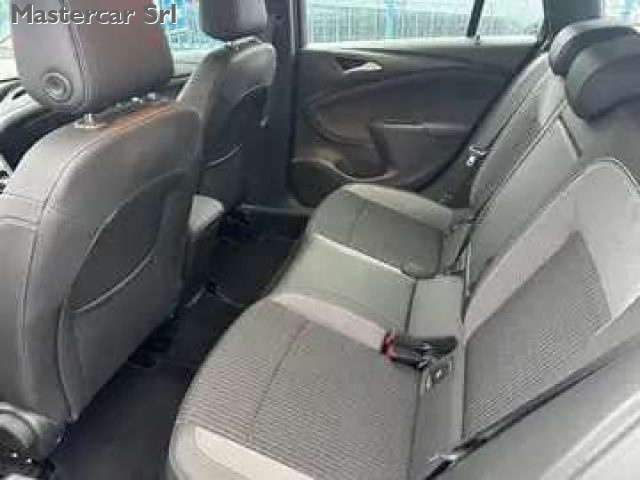 OPEL Astra usata, con Climatizzatore