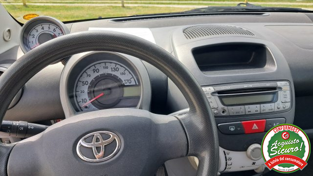 TOYOTA Aygo usata, con Alzacristalli elettrici