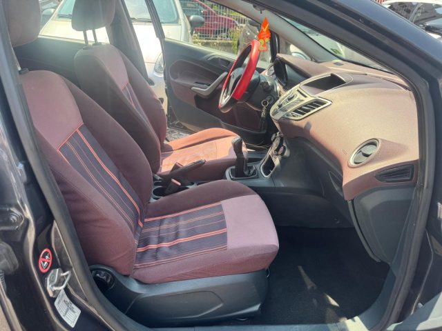FORD Fiesta usata 10