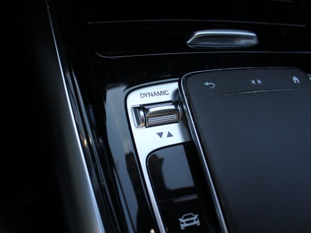 MERCEDES-BENZ B 180 usata, con Volante multifunzione