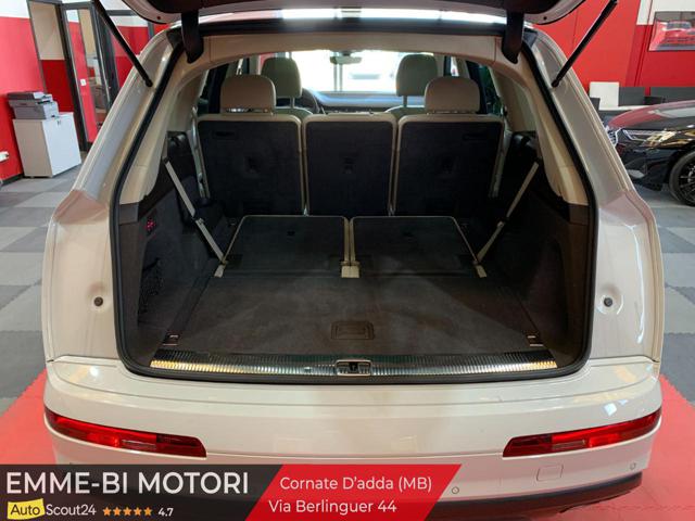 AUDI Q7 usata, con Volante in pelle