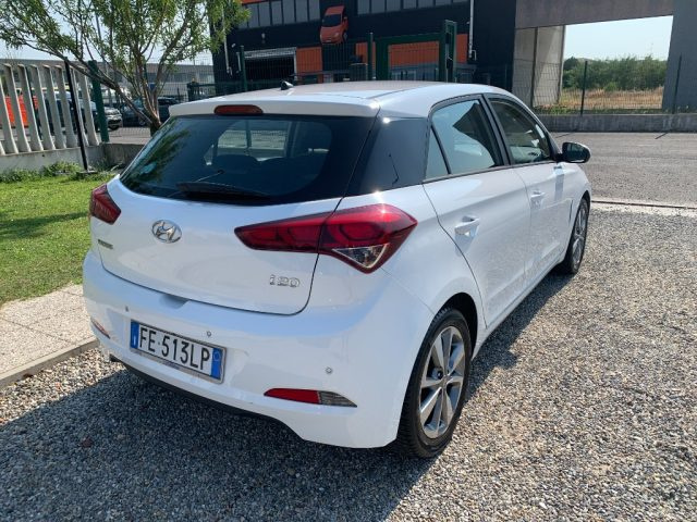 HYUNDAI i20 usata, con Alzacristalli elettrici