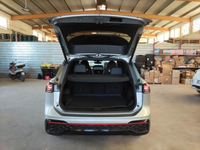 VOLKSWAGEN Tiguan usata, con Autoradio