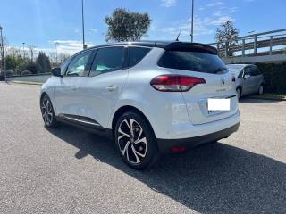 RENAULT Scenic usata, con Controllo automatico clima
