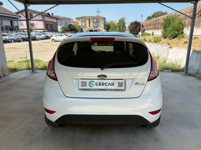 FORD Fiesta usata, con Autoradio