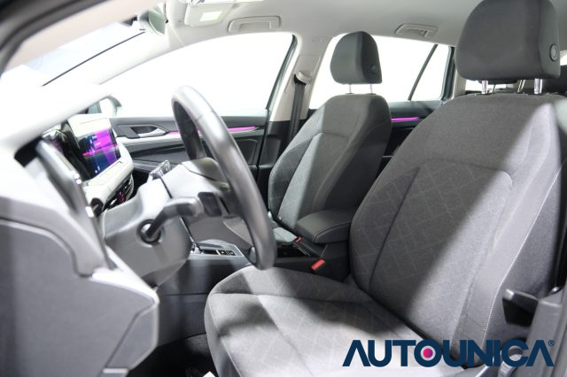 VOLKSWAGEN Golf Variant usata, con Autoradio