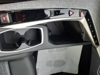 PEUGEOT 3008 usata, con Volante in pelle