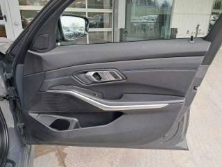 BMW 320 usata, con Volante in pelle