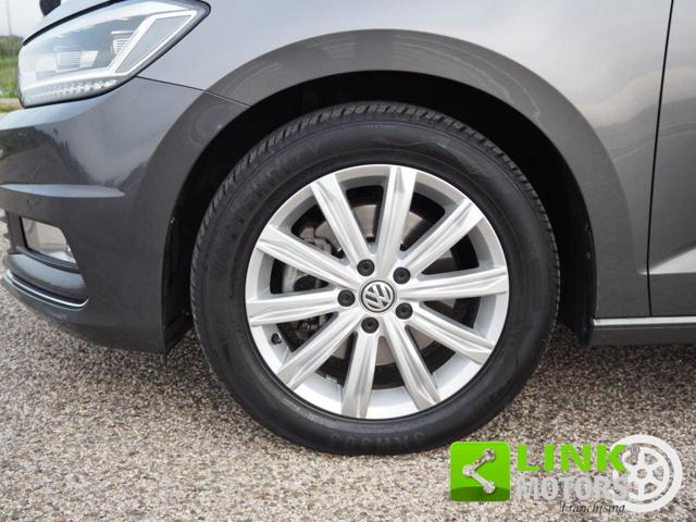 VOLKSWAGEN Touran usata, con Specchietti laterali elettrici