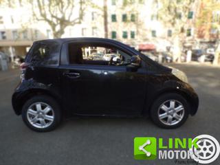 TOYOTA iQ usata 22