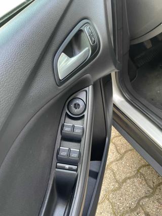 FORD Focus usata, con Servosterzo