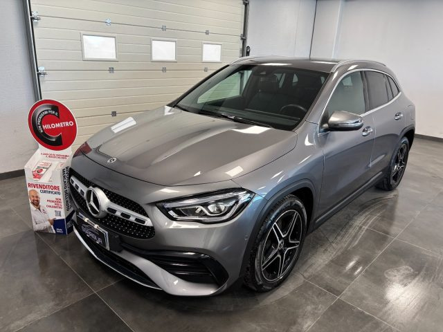 MERCEDES-BENZ GLA 180 usata, con Sensori di parcheggio posteriori