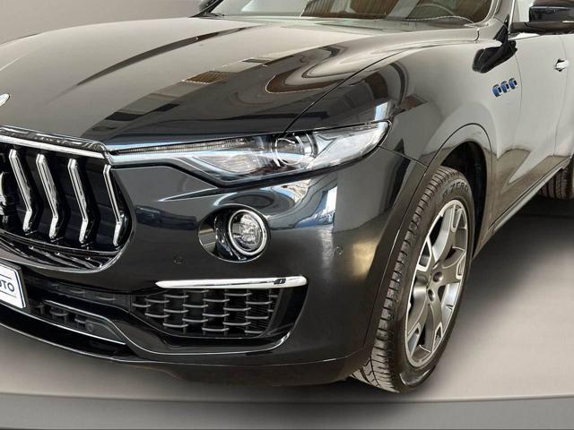 MASERATI Levante usata, con Fari LED