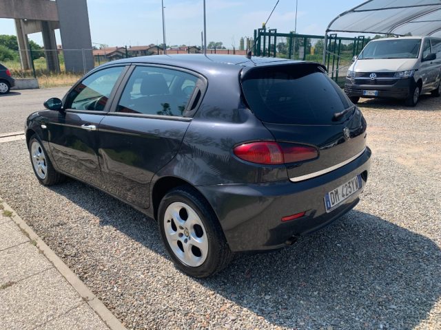 ALFA ROMEO 147 usata, con Chiusura centralizzata