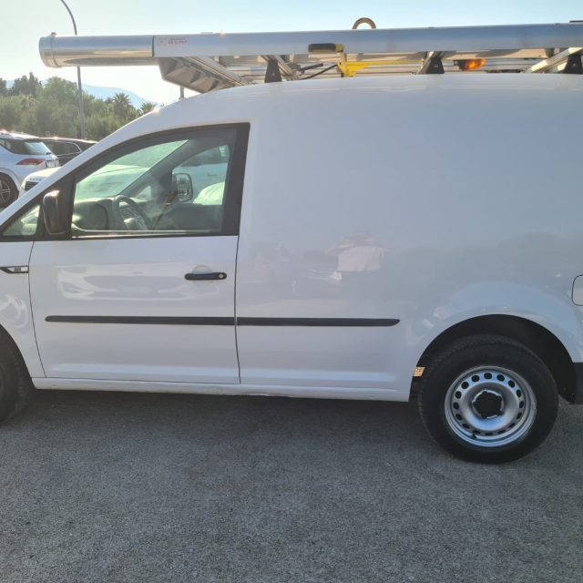 VOLKSWAGEN Caddy usata, con Airbag testa