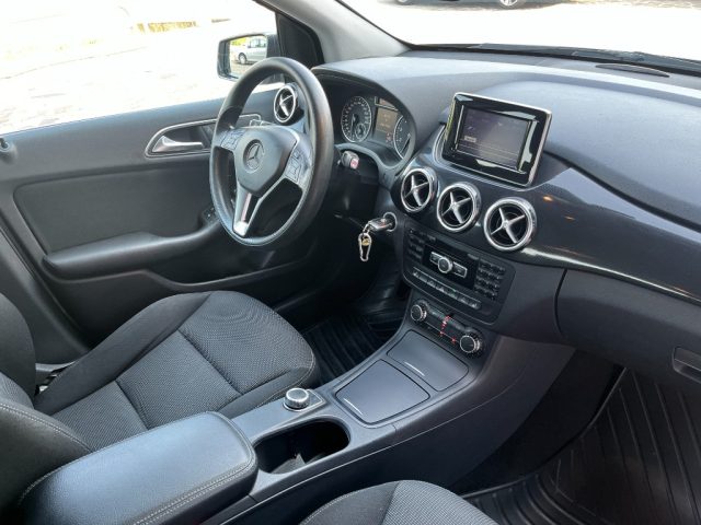 MERCEDES-BENZ B 200 usata, con Cronologia tagliandi