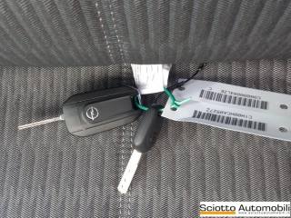 OPEL Corsa usata, con Sensori di parcheggio posteriori