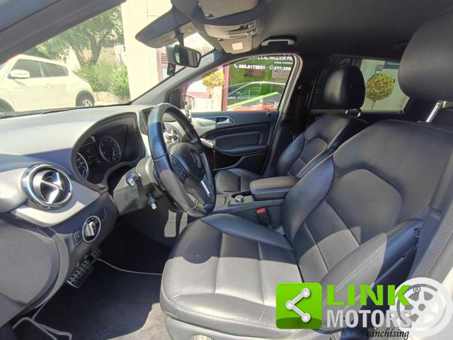 MERCEDES-BENZ B 200 usata, con Fari LED