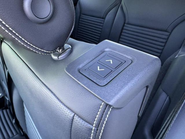 LAND ROVER Discovery usata, con Leve al volante