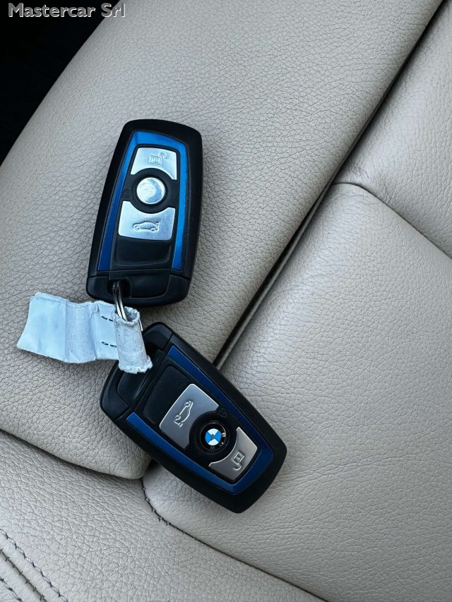 BMW 330 usata, con Sistema di navigazione