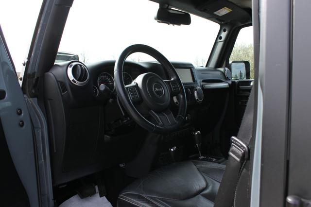 JEEP Wrangler usata, con Autoradio
