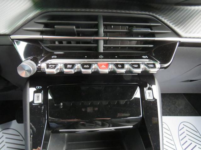 PEUGEOT 2008 usata, con Sensore di luce