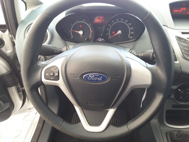 FORD Fiesta usata, con Boardcomputer