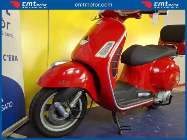 VESPA GTS 250 usata 5