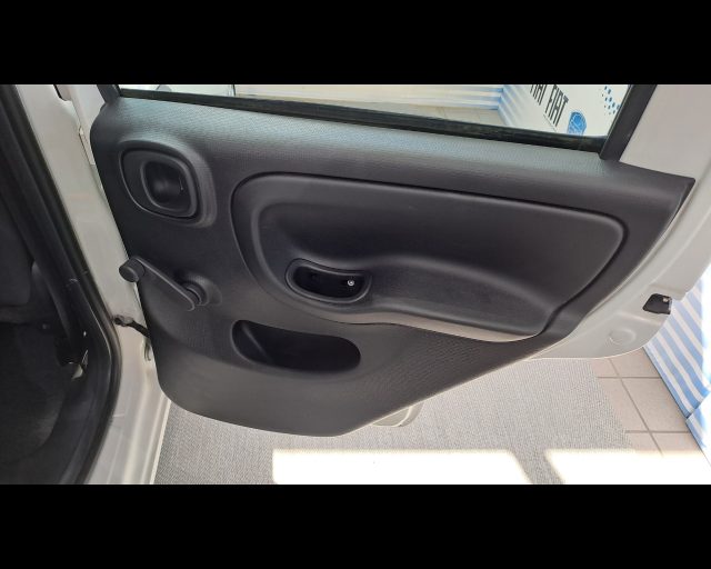 FIAT New Panda usata 16