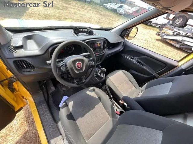 FIAT Doblo usata, con USB