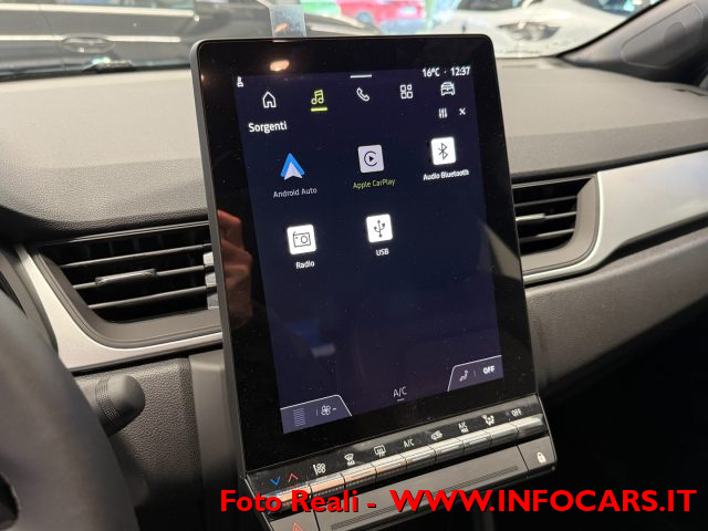 RENAULT Captur usata, con Park Distance Control