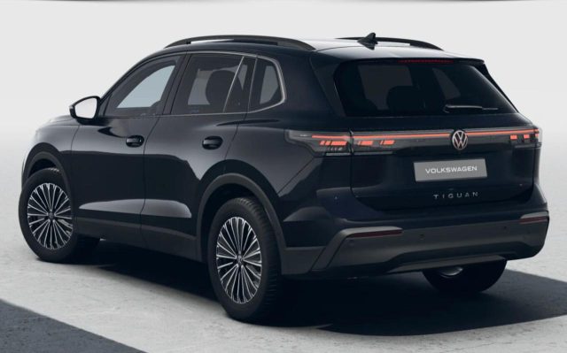 VOLKSWAGEN Tiguan usata, con Boardcomputer