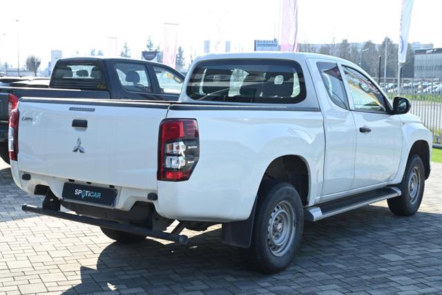 MITSUBISHI L200 usata, con Autoradio