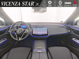 MERCEDES-BENZ E 220 usata, con Autoradio