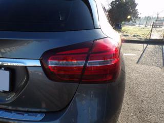 MERCEDES-BENZ GLA 220 usata, con Hill holder