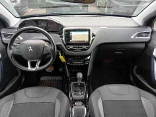 PEUGEOT 2008 usata, con Controllo automatico clima