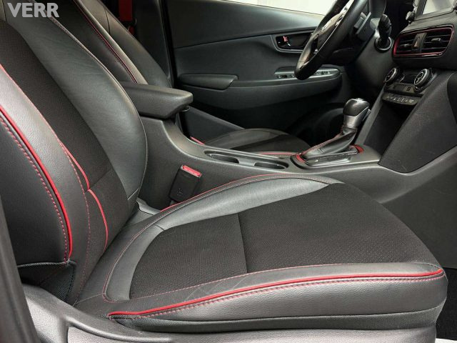 HYUNDAI Kona usata, con Volante in pelle