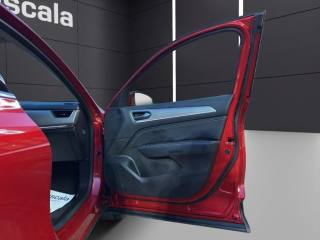 RENAULT Arkana usata, con Controllo elettronico della corsia