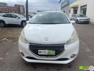 PEUGEOT 208 usata, con Airbag