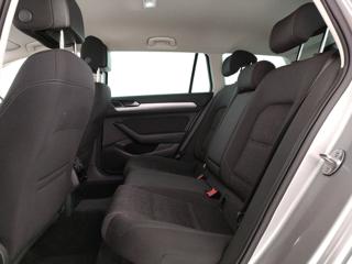 VOLKSWAGEN Passat Variant usata, con Park Distance Control