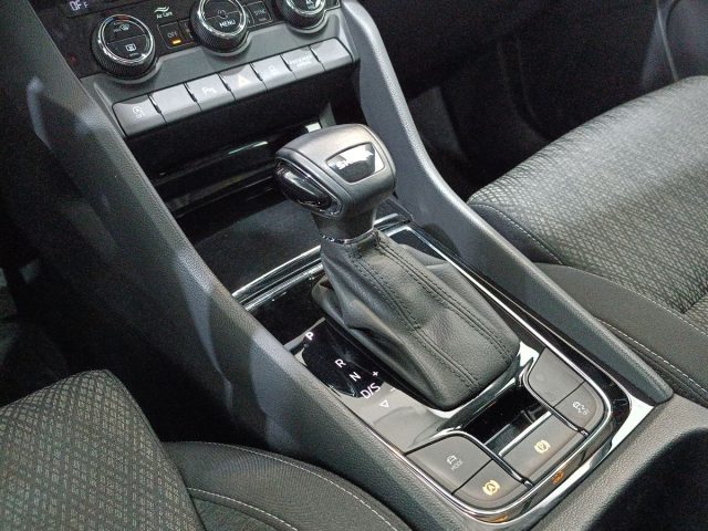 SKODA Karoq usata, con ESP