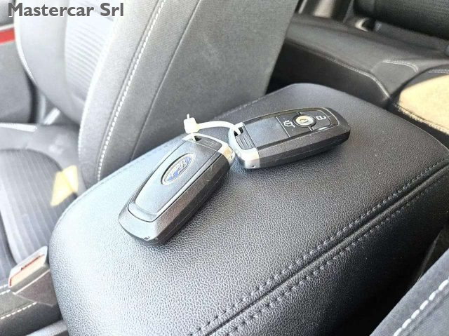 FORD Kuga usata, con Fendinebbia