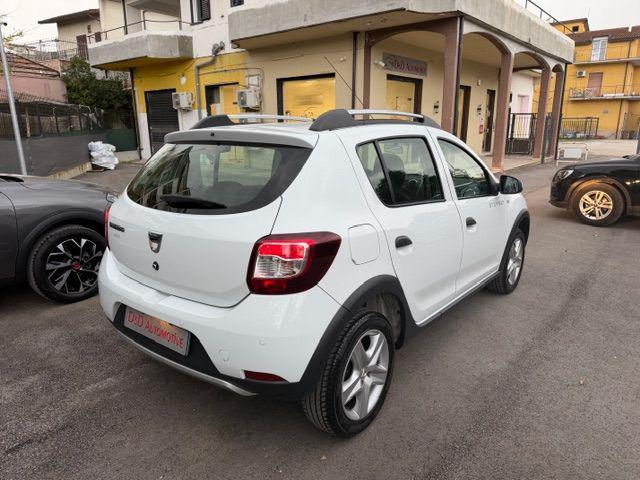 DACIA Sandero usata, con Alzacristalli elettrici