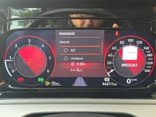 VOLKSWAGEN Golf usata, con Schermo multifunzione interamente digitale