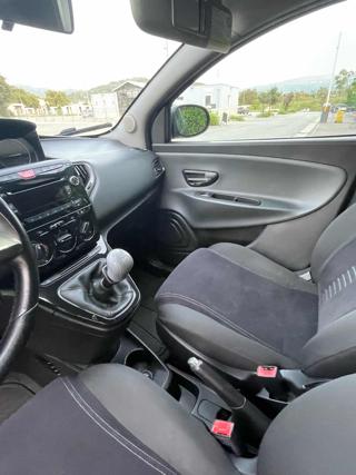 LANCIA Ypsilon usata, con Vetri oscurati
