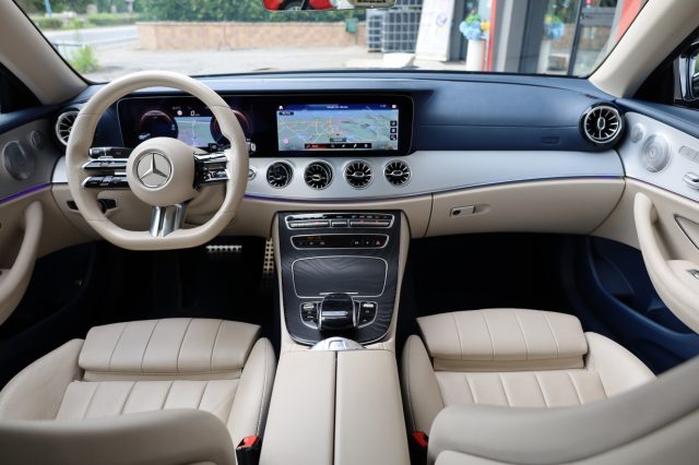 MERCEDES-BENZ E 220 usata, con Trazione integrale