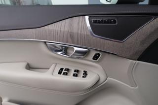 VOLVO XC90 usata, con Autoradio digitale