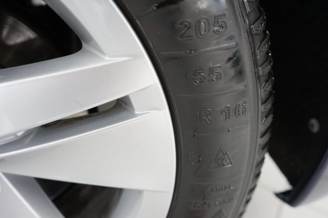 VOLKSWAGEN Golf usata 58
