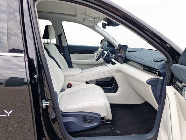 GEELY EX5 usata 10