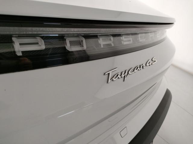 PORSCHE Taycan usata, con Sensori di parcheggio posteriori